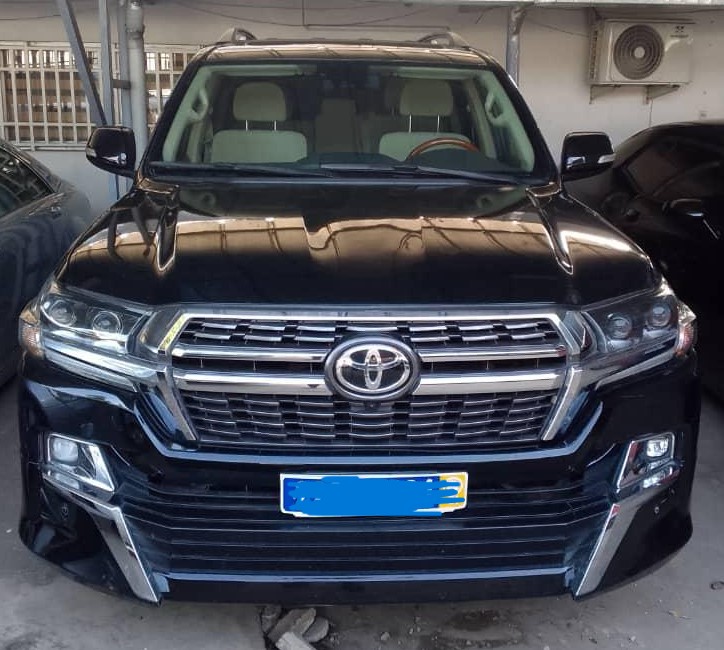 A partir de 150.000 F / Jr TOYOTA LAND CRUISER V6