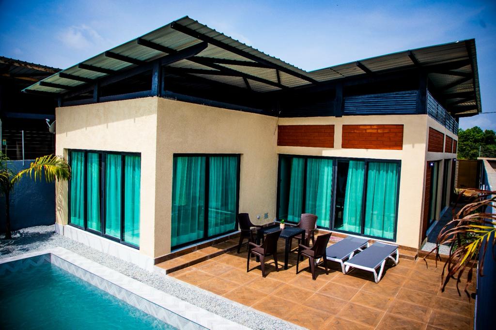 Villa : 1 Chambre | Meublée à Assinie