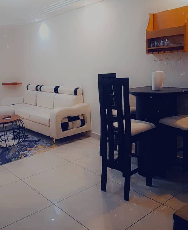 Chambre salon | Meublée à Angré
