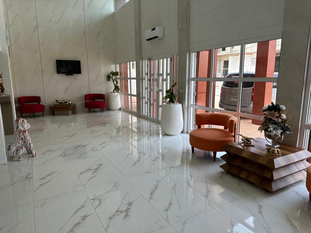 Studio, 2 Pièces et 3 Pièces | Meublée à Angré – Image 8
