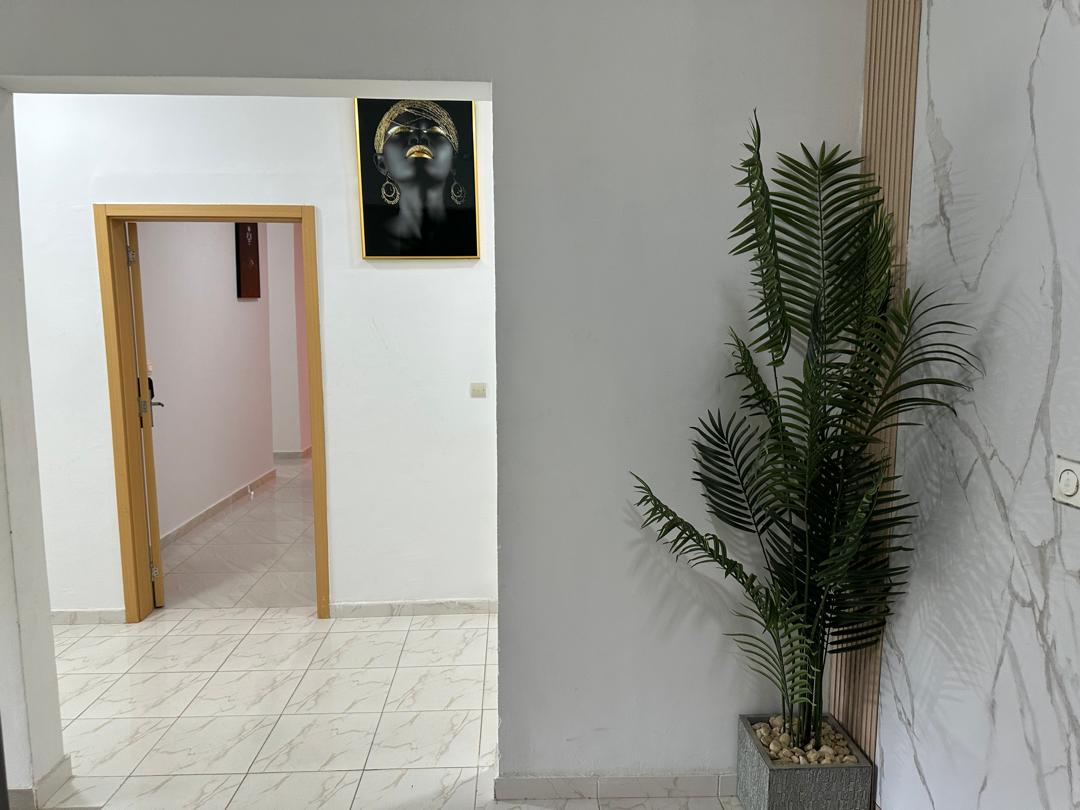 Studio, 2 Pièces et 3 Pièces | Meublée à Angré – Image 21